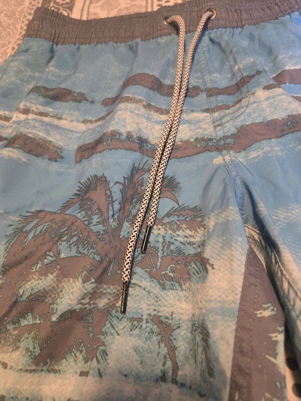 Men's Anchor Print Navy and Blue Palm Tree Board Swim Shorts - Size Medium